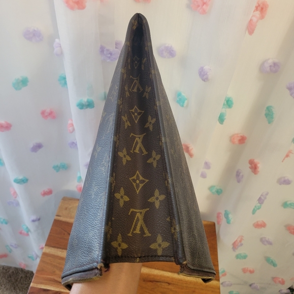 Authentic Louis Vuitton Document/Laptop Holder TH8912 - Picture 13 of 17